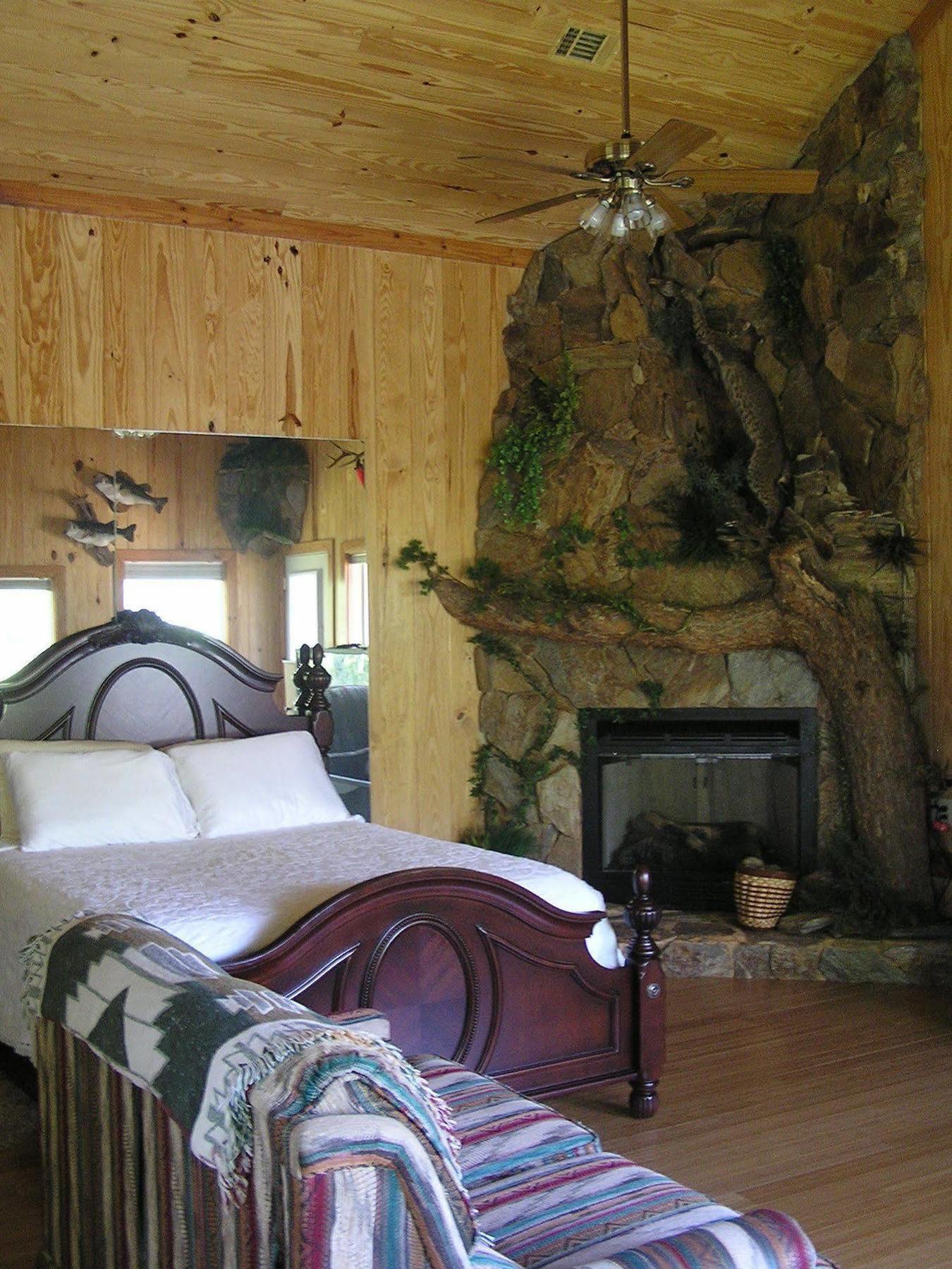 Shalom House Bed And Breakfast Tifton Room photo
